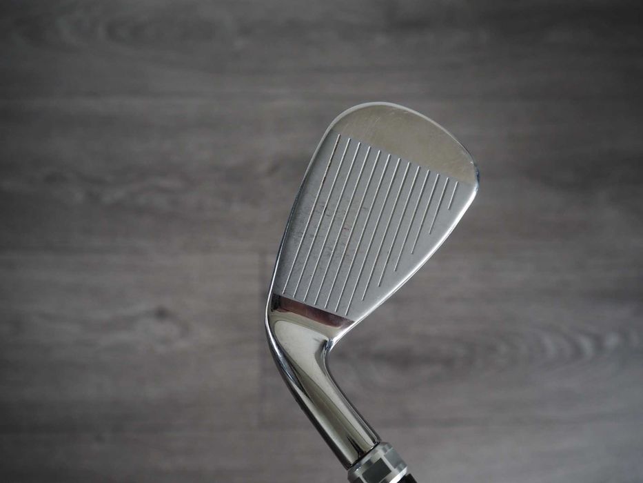 Kij do golfa Wilson Staff C300 Iron 7 A-Flex