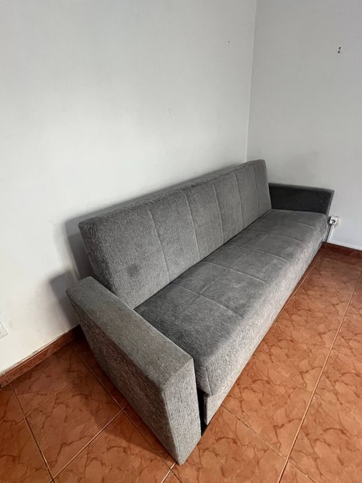 Sofá-cama com arrumação — cinzento