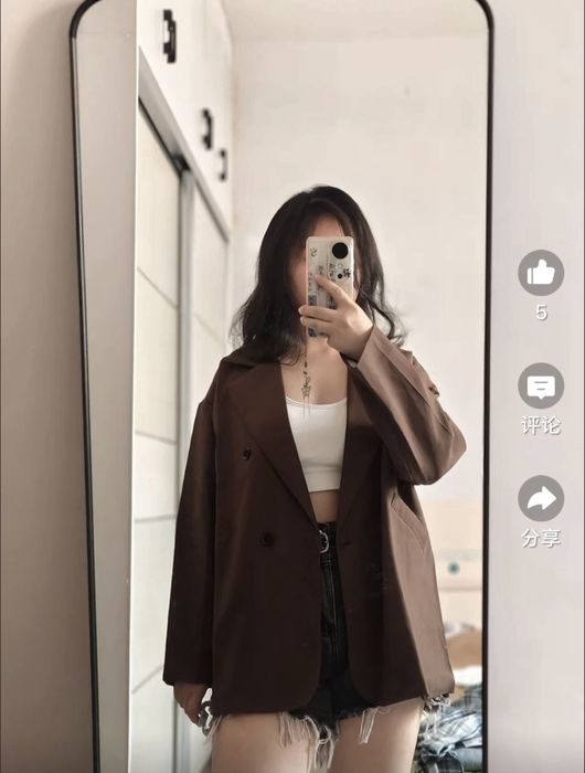 Коричневий класичний піджак