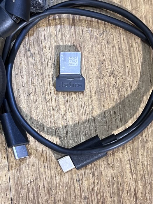 Jabra Evolve2 65 MS Wireless – Excelente Estado + Acessórios Originais