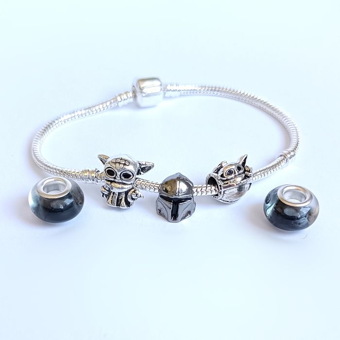 Bransoletka charms Mandalorianin charmsy wielobarwne Murano