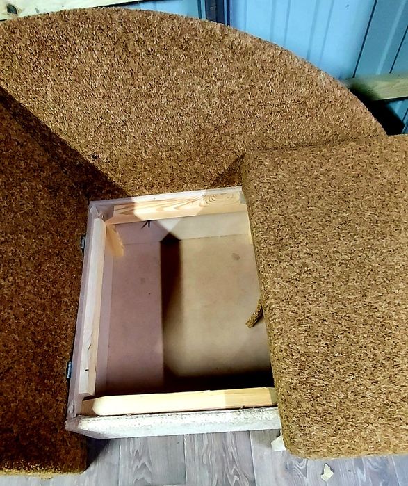 Продам два,  диван-кресло-кровать. Доставка