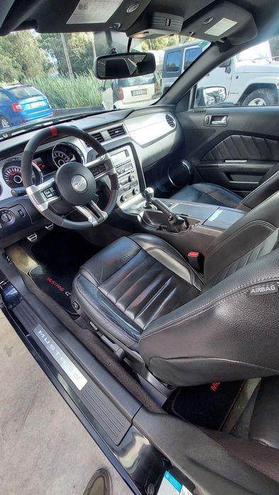 Ford Mustang 3.7 V6 Cx Manual 6v