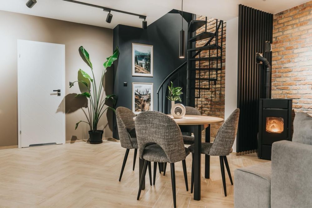 Domek w Bieszczadach, 90m2 i 105m2 prywatne JACUZZI, ferie zimowe