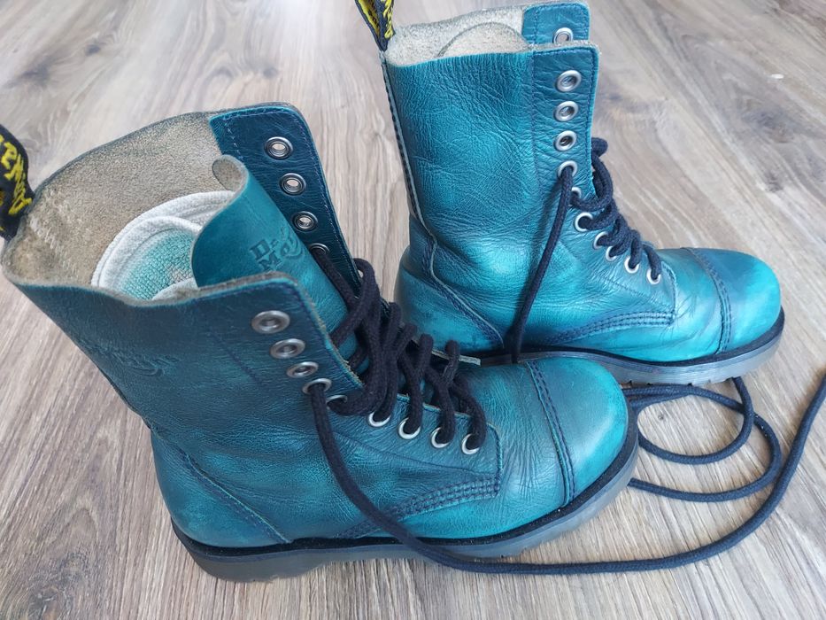 Oryginalne buty Dr Martens martensy w kolorze morskim / turkusowym
