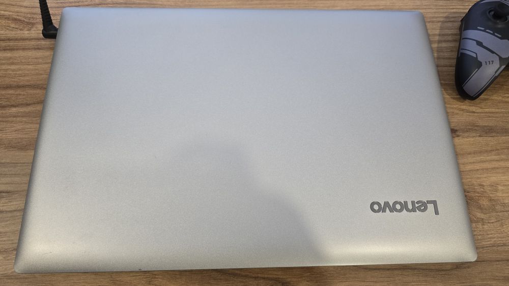 Portátil lenovo i3