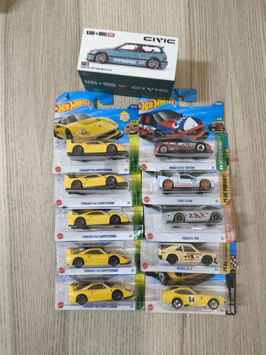 Hot Wheels Yellow F40