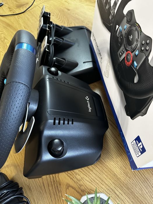 Ігровий руль Logitech g29 в гарному стані Київ
