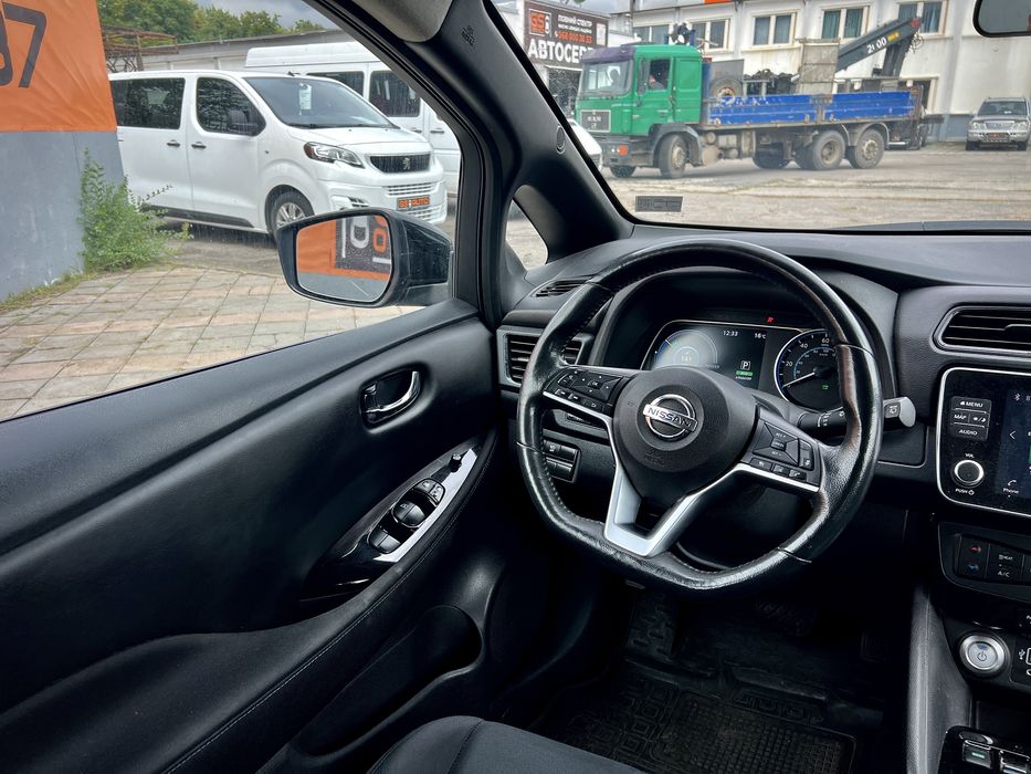 Nissan Leaf 62 kwh