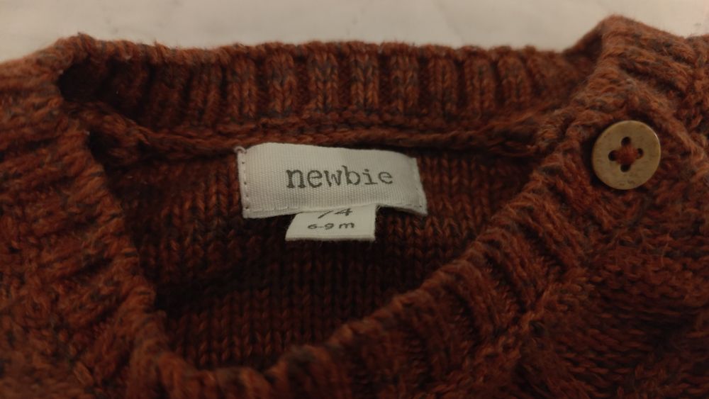 BDB Uroczy sweterek NEWBIE 74