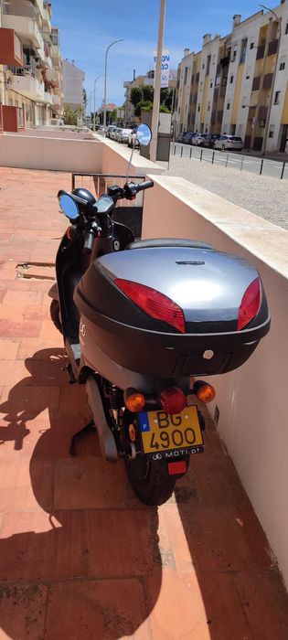 Scooter eléctrica