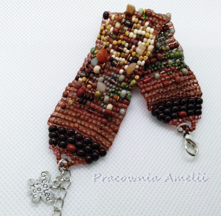biżuteria z koralików beading ręcznie wypleciona