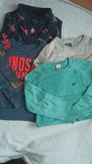 Пакет речей (98-104)кофти, джинси,речі в садок