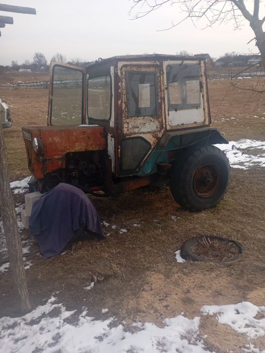 Продам саморобний трактор т25 і прицеп