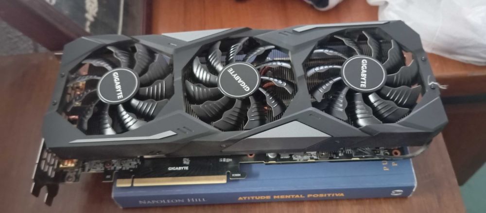 RTX GeForce 2070 Super Windforce OC 8 GB com garantia