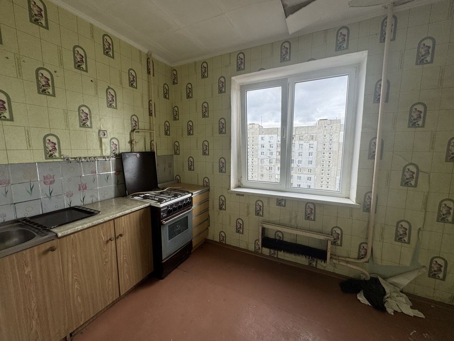 Продаю 1 комнатную квартиру на 12 продольной и1