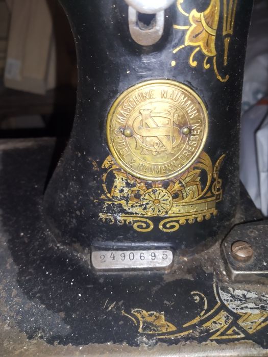 Колекційна Швейна машинкаNAUMANN