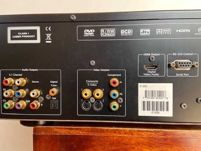 Wybitny odtwarzacz (cd, dvd, SACD) PARASOUND D-200 NEW CLASSIC