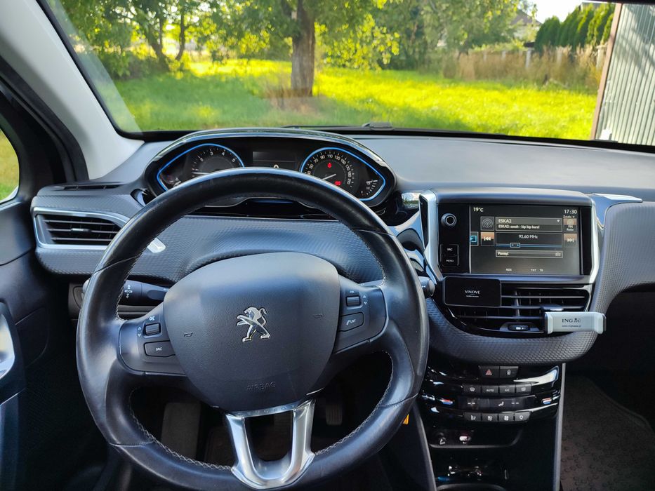 Peugeot 2008 1.2 2015r