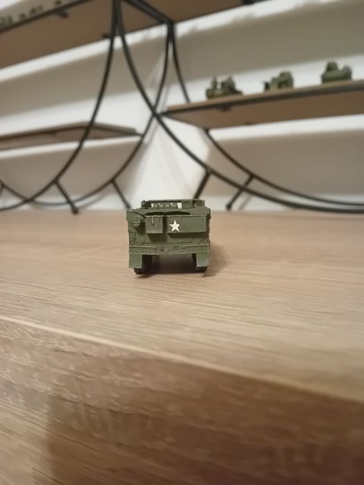 Model 1/72  m3 half track