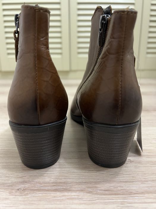 Ботинки козаки Lasocki