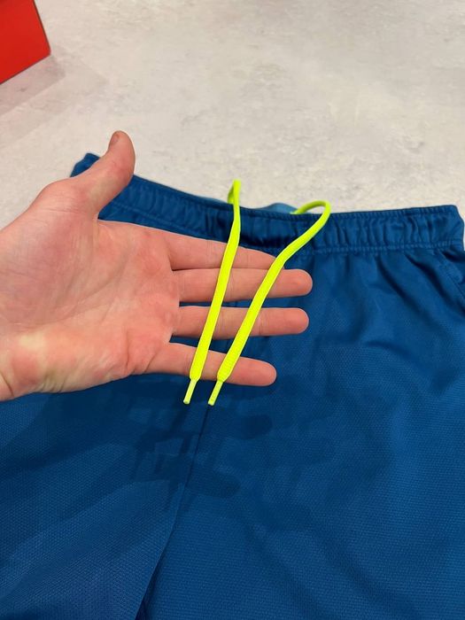 Спортивні шорти Nike Big Swoosh M