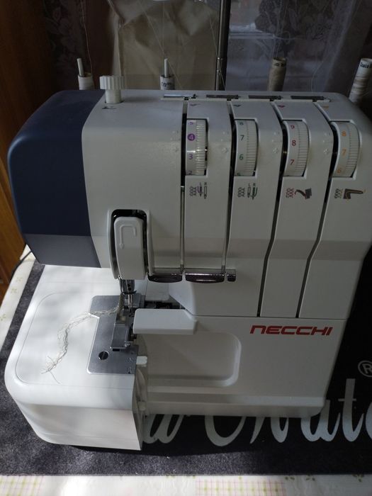 Оверлок Necchi NL11C
