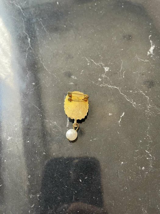 Брошь с жемчужинами