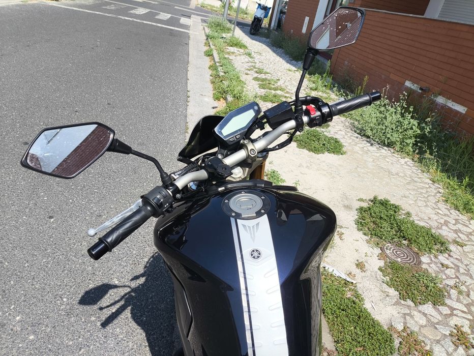 MT 09 2015 em ótimo estado