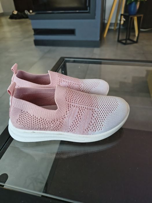 Buty wsuwane dziewczęce r. 30