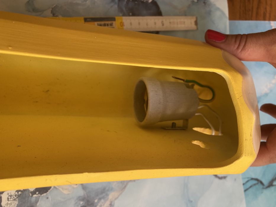 Lampka lampa kinkiet kredka