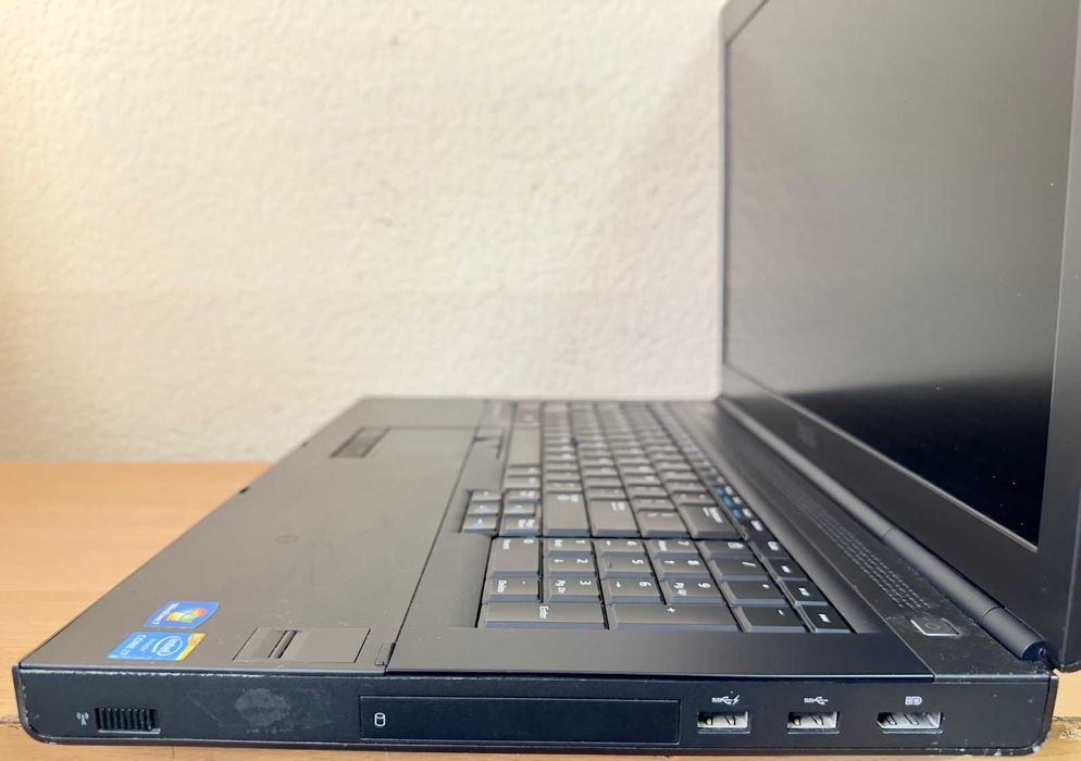 Потужна робоча станція Dell M6800 17.3"FHD i7-4930MX /16GB/512GB/ Nvidia Quadro K5100M 8GB GDDR5