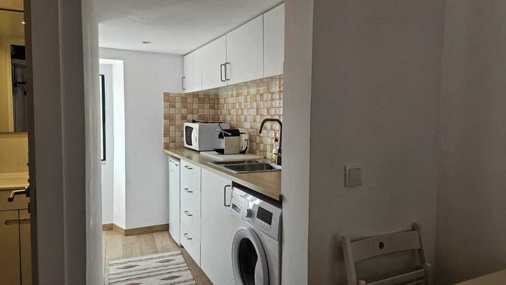 Apartamento T1+1, Rua dos Remédios, 82, Alfama