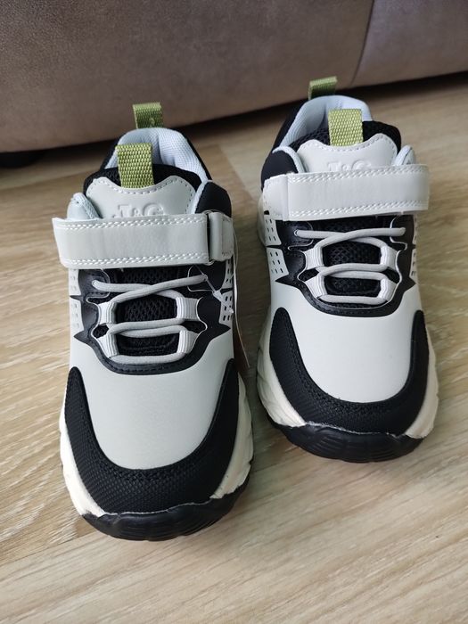 Кросівки для хлопчиків, р. 32-37