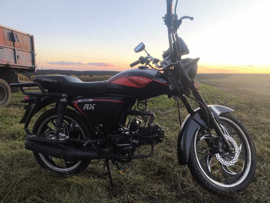 Viper V125P з номерним знаком