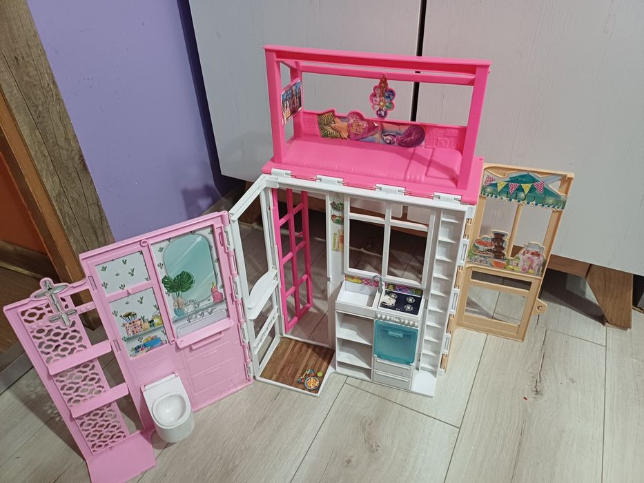 Kompaktowy domek Barbie