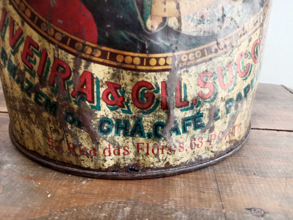 Lata Armazém de Chá, Café e Papelaria 
Oliveira & Gil, Succ.rs - Porto