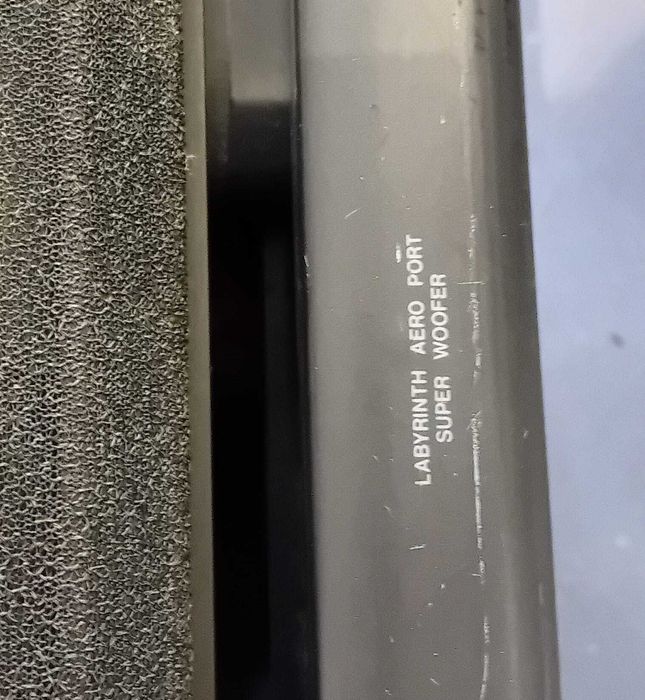 JVC LABYRINTH Aero port super woofer monitor