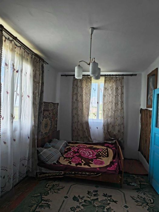 житловий будинок та земельна ділянка 85 сот., с. Мазярка