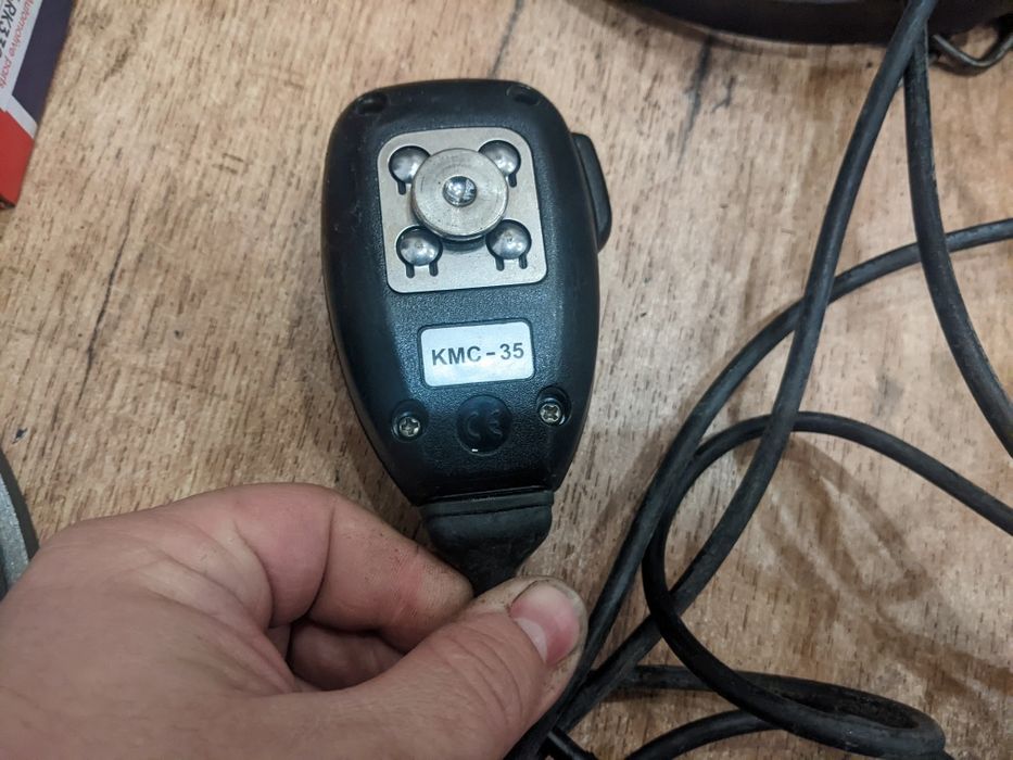 Продам рацію Kenwood