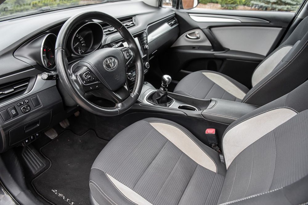 ~Toyota~Avensis~Diesel~Full Led~Navi~Kamera~Alkantara~Full Opcja~