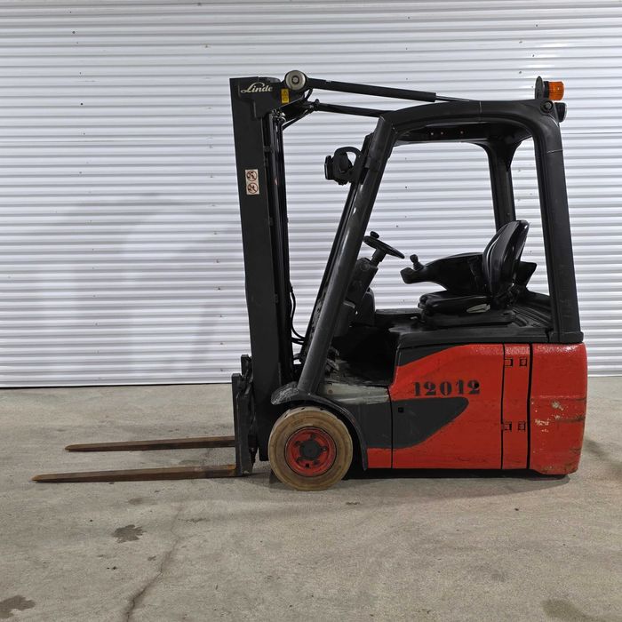 Empilhador Linde e16 - 1600kg Torre Triplex Elevação Livre