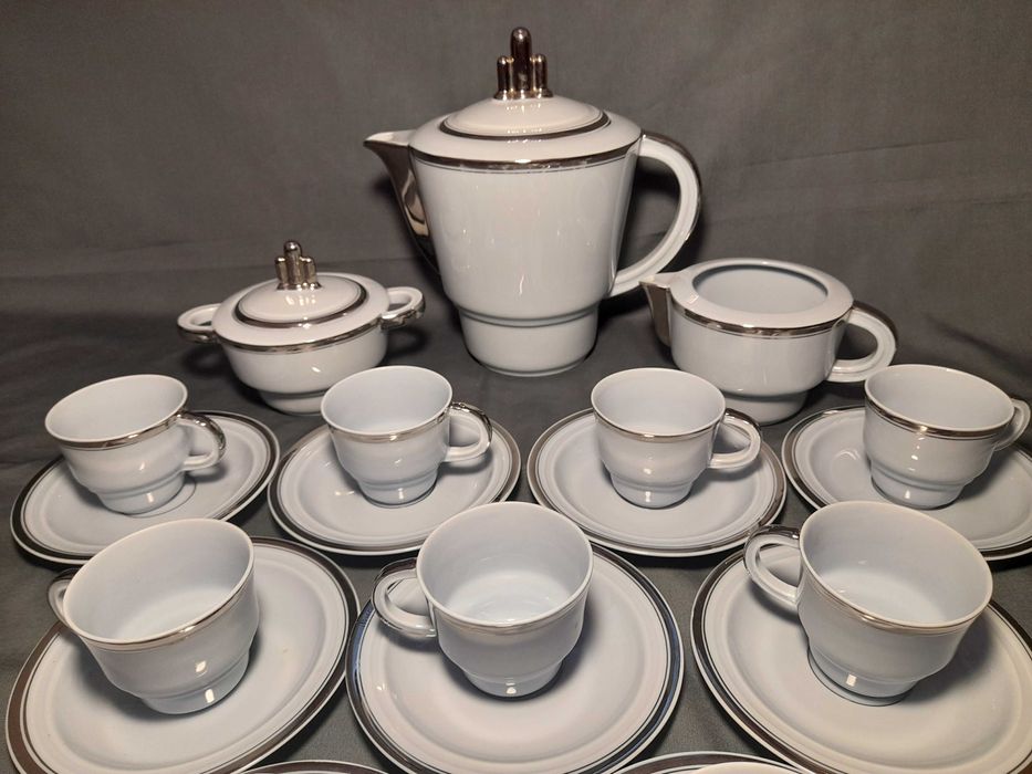 Serviço de Café Vista Alegre antigo -- Art Déco