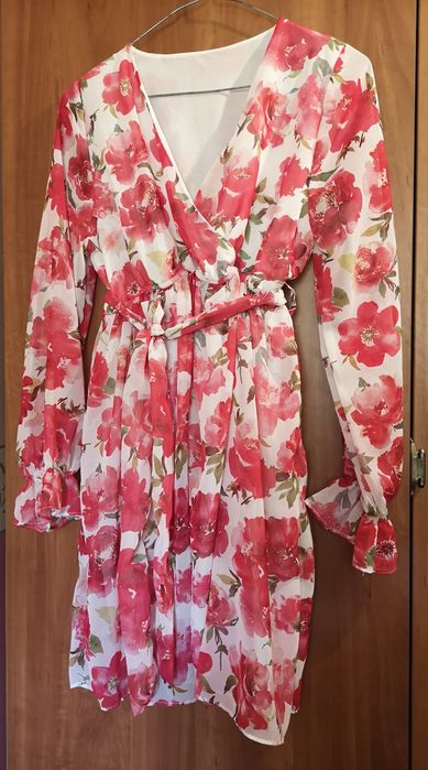 Kremowa sukienka w kwiaty S/36