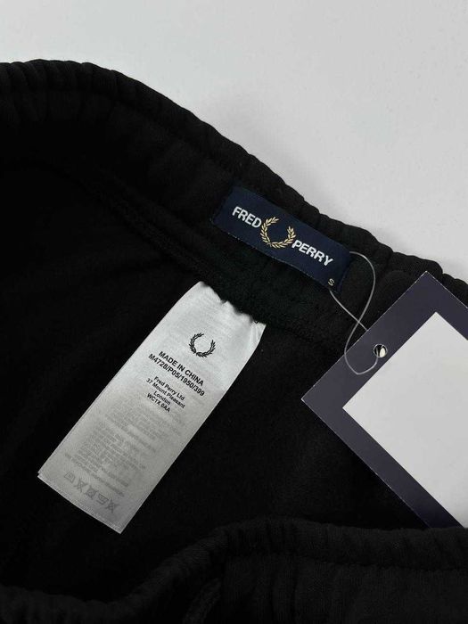 Штани Fred Perry