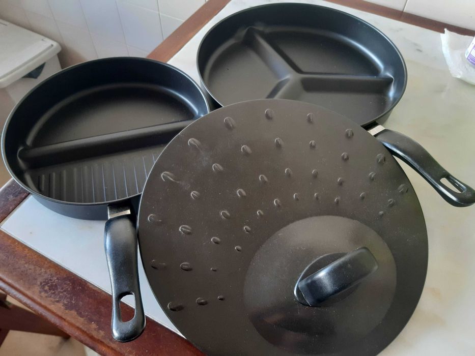 Conjunto 2 Frigideiras completamente NOVAS + tampa anti salpicos