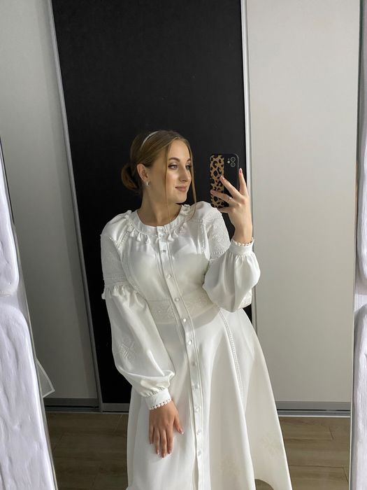 Сукня з білою вишивкою для розпису/весілля