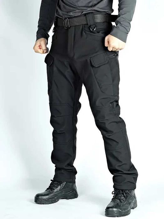 Чоловічий костюм Softshell – стиль і захист у будь-яку погоду