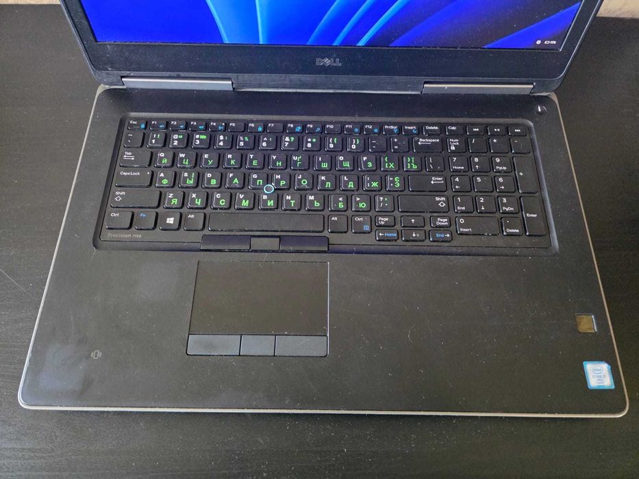 Ноутбук Dell Precision 7720 17.3" i7-6820HQ / 32GB / Quadro P3000 / SSD