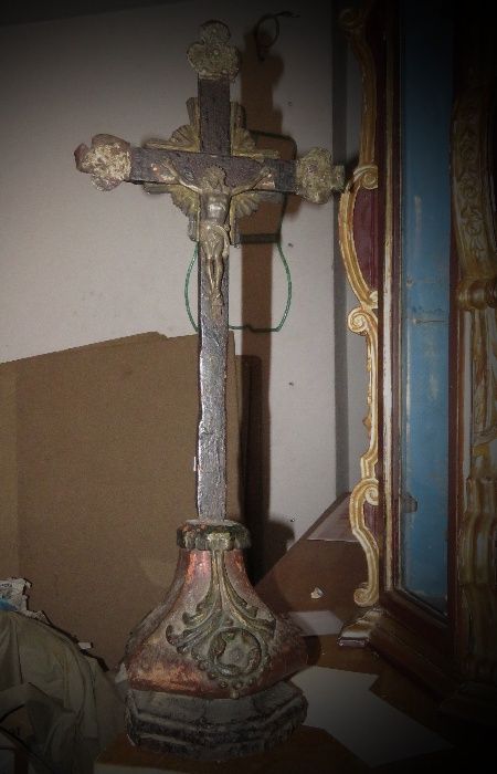 Pianha com Crucifixo - Cristo crucificado, muito antigo